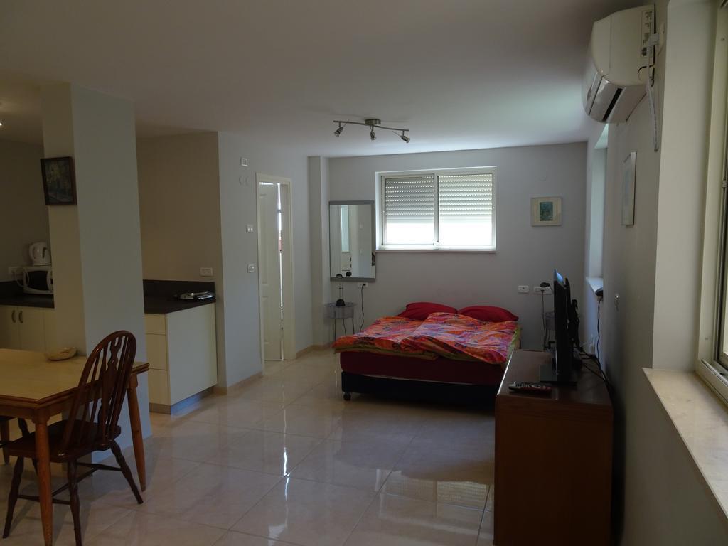 Magnificent Studio In Zichron Yaakov Sea View And Garden Zichron Ja’akow Exterior foto